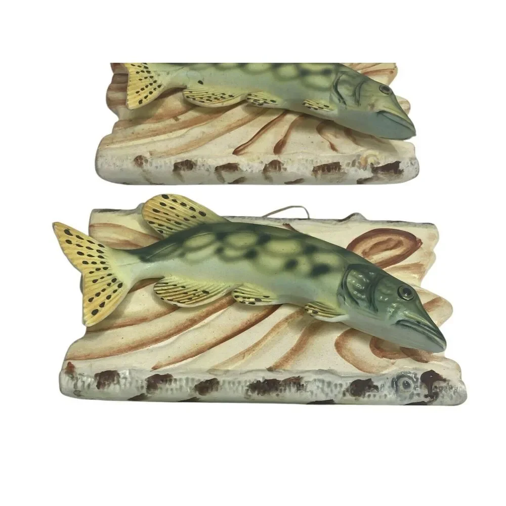2 VTG ArtMark Japan Fish Wall Plaques 3D plaster Hand painted 6.5